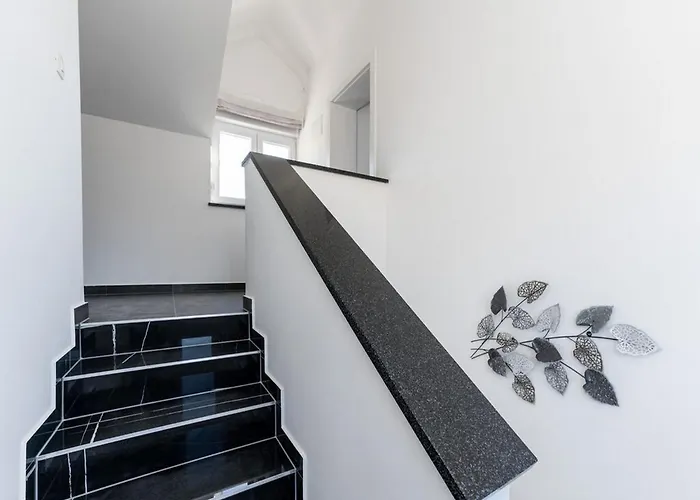 Вилла Camellia Anic